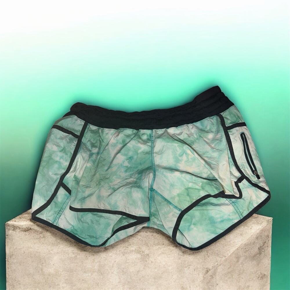Lululemon Women's Shorts Size 12 Blue Green Tie Dye Athletic